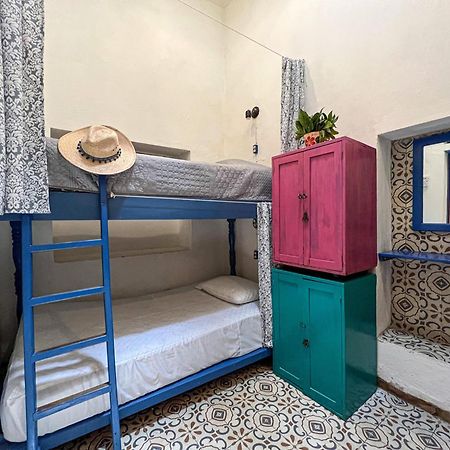 Hostel Candelaria Вальядолід Екстер'єр фото