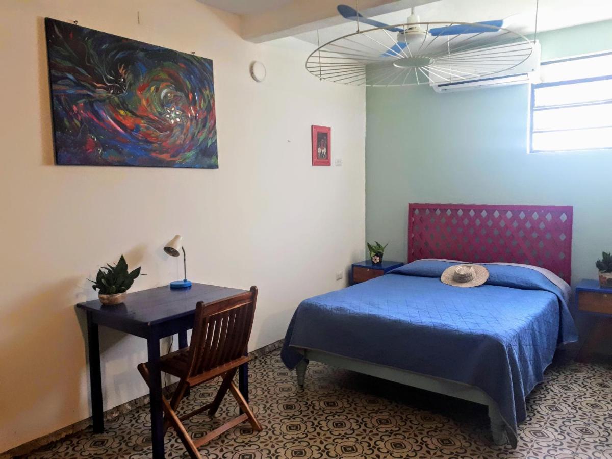 Hostel Candelaria Вальядолід Екстер'єр фото