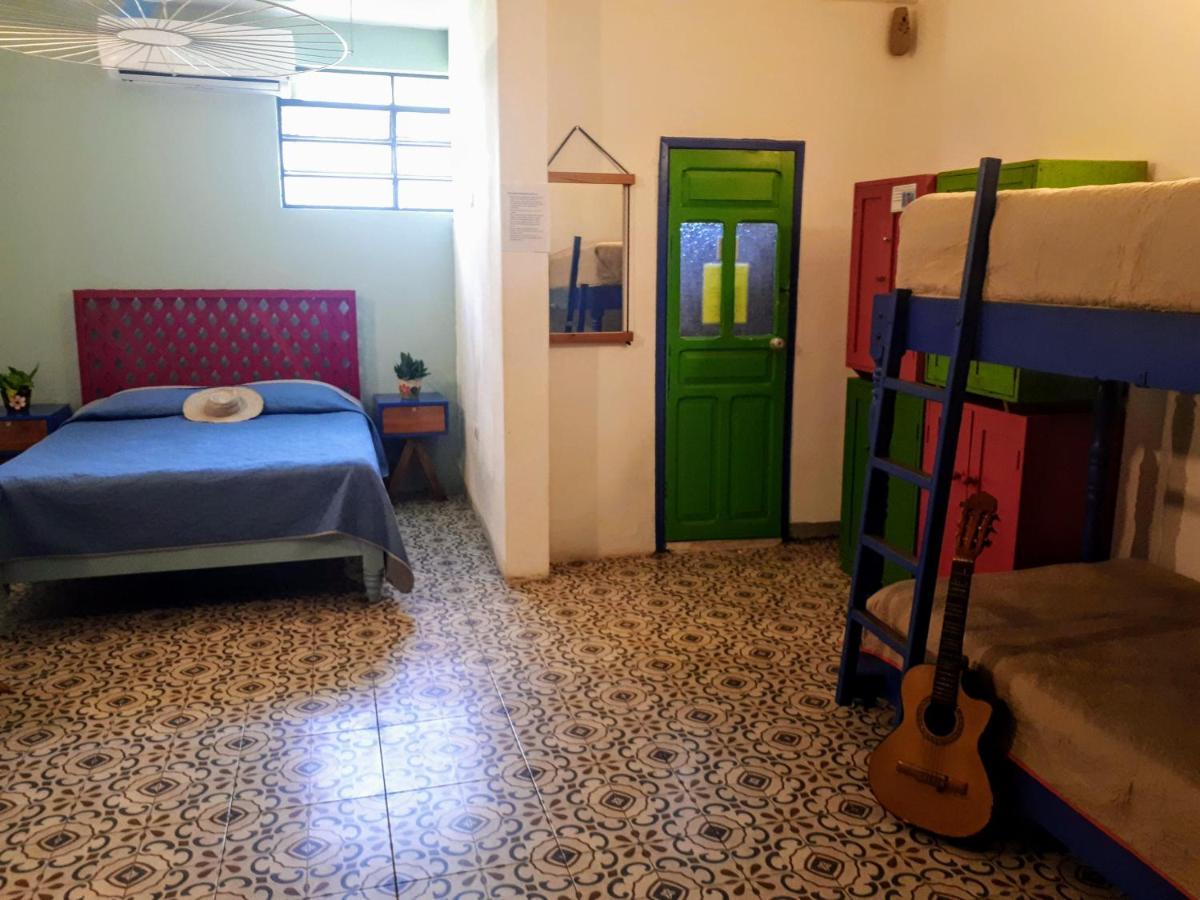 Hostel Candelaria Вальядолід Екстер'єр фото