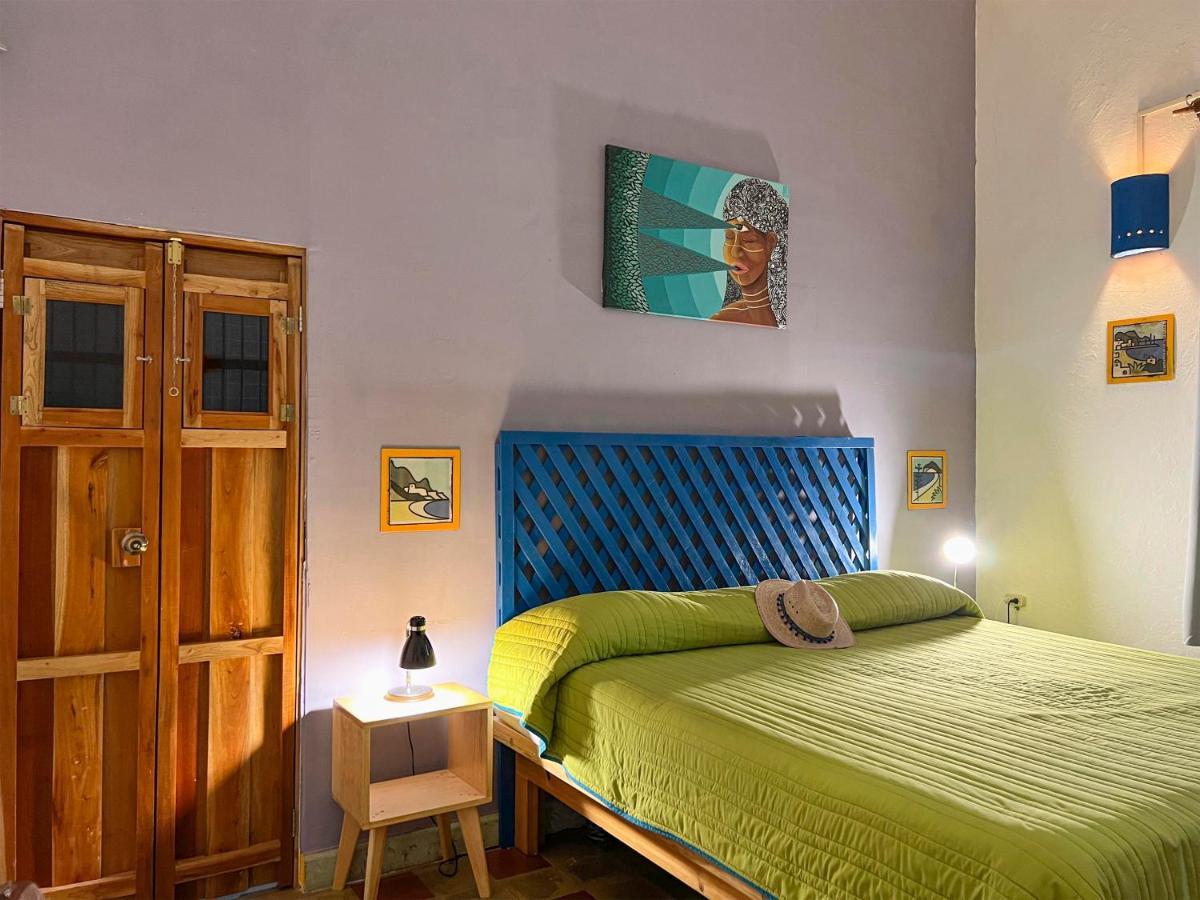 Hostel Candelaria Вальядолід Екстер'єр фото