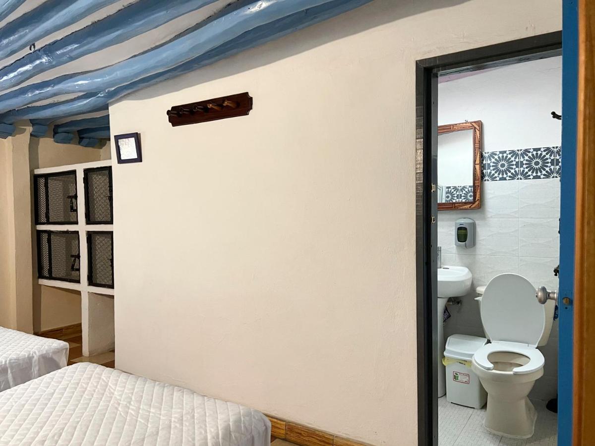Hostel Candelaria Вальядолід Екстер'єр фото