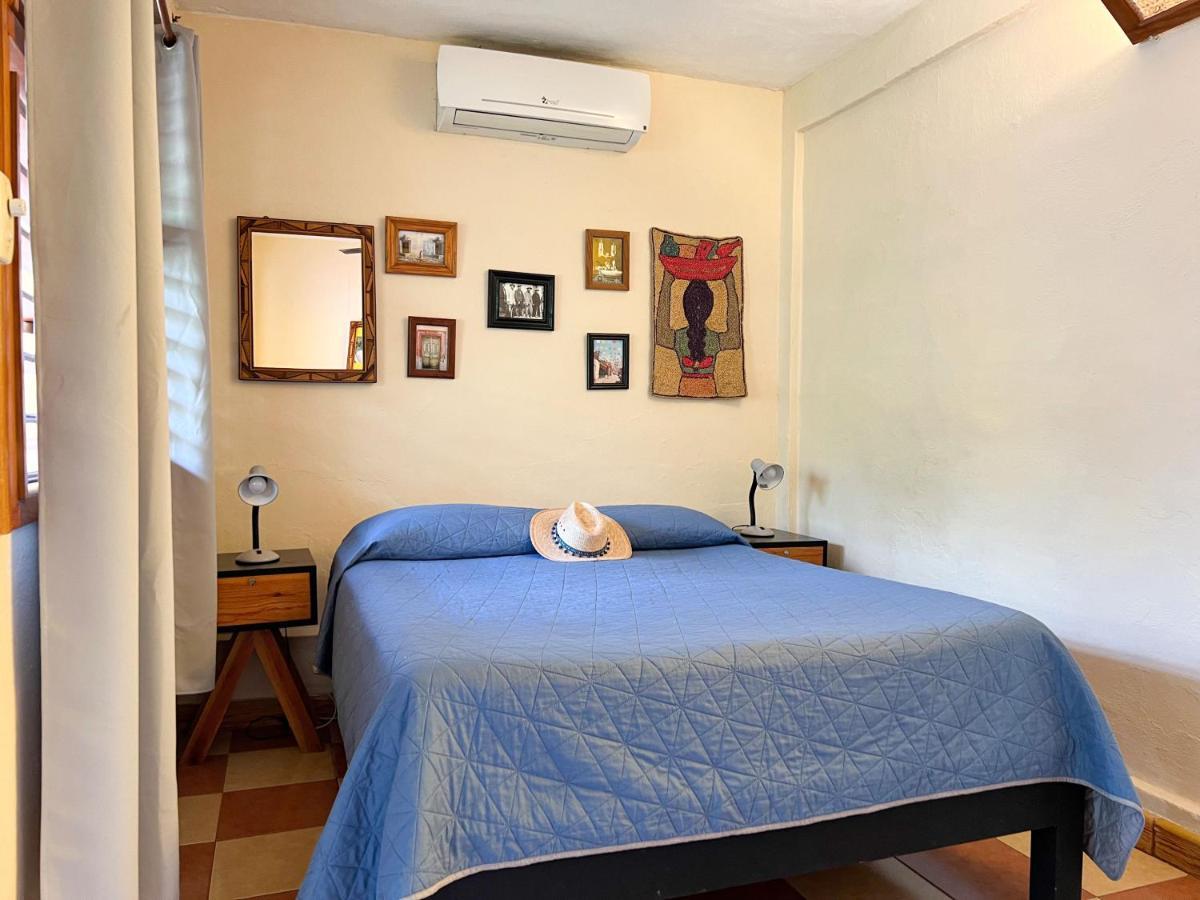 Hostel Candelaria Вальядолід Екстер'єр фото